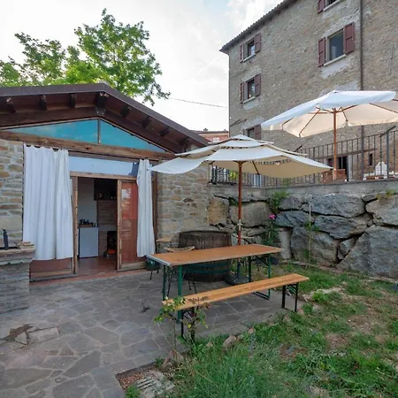 בית נופש Castello Montesasso