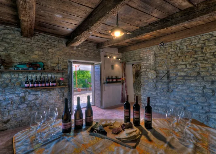 Castello Montesasso 펜션